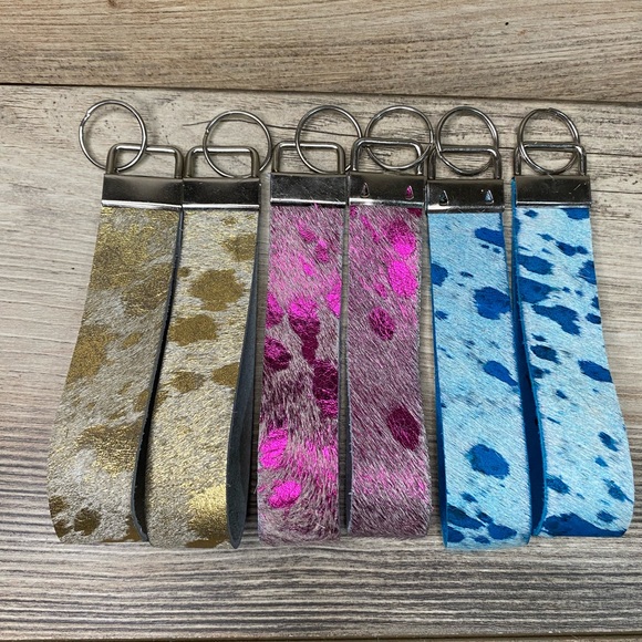 Acid Wash Cowhide Keychain - Picture 1 of 1